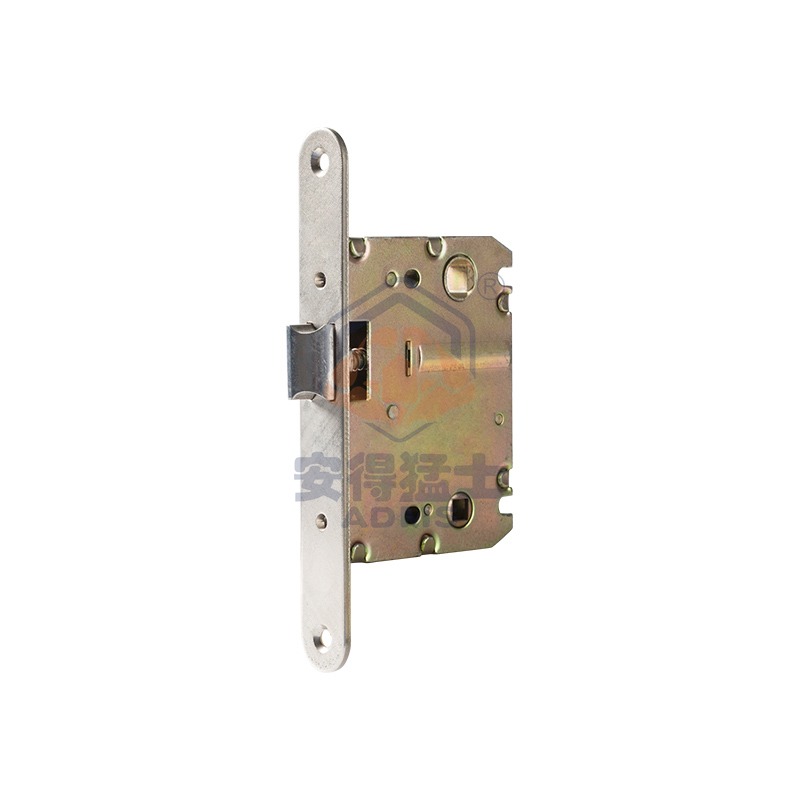 4000 4000 Interior with Spring-Loaded Door Lock